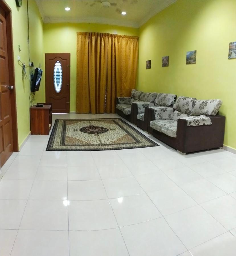 Assyifa Homestay Dungun Exterior photo
